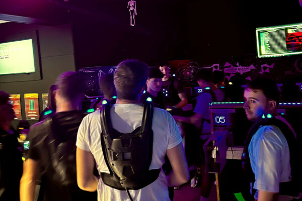 groupe-idec-séminaire-des-alternants-2025-activité-team-building-2