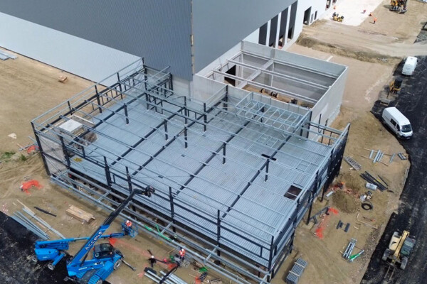 bâtiment-chantier-travaux-gros-chantier-salbris-logistique-groupe-idec