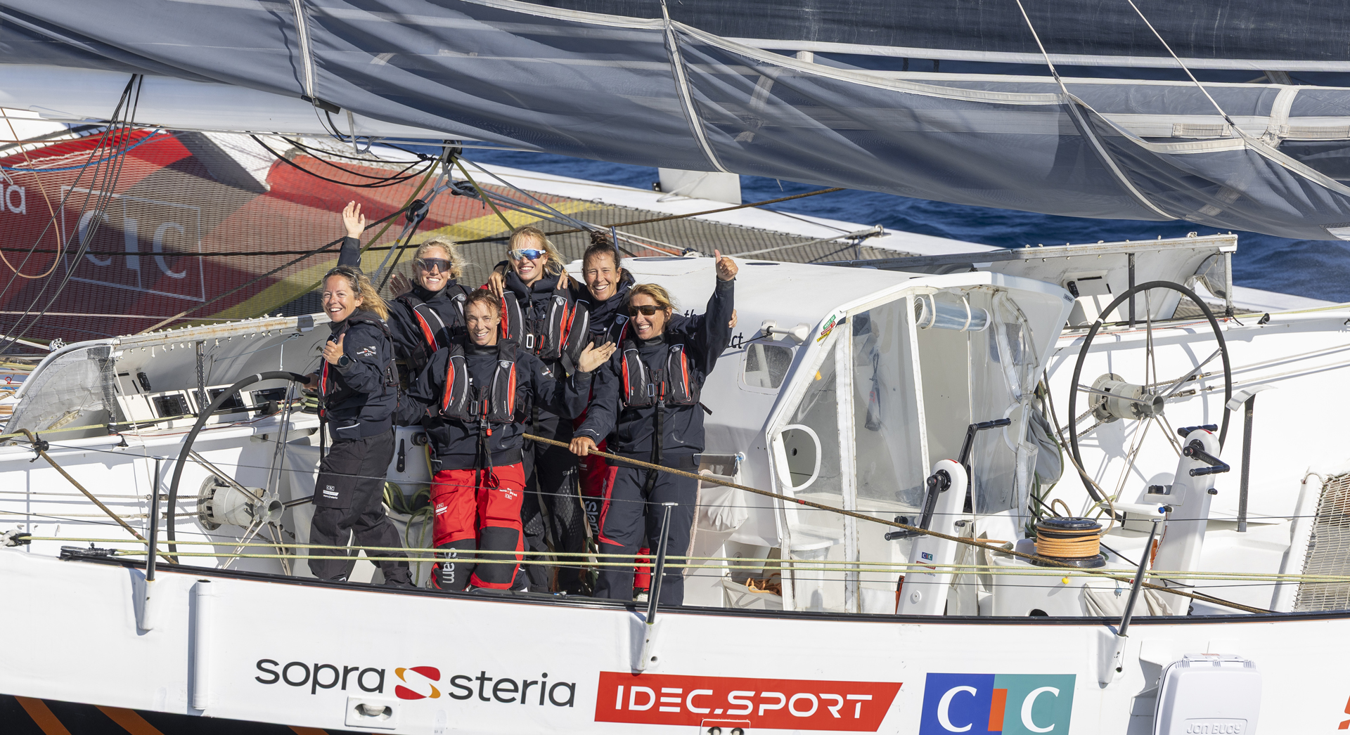 Avec IDEC SPORT Le GROUPE IDEC S engage Aux C t s D Alexia BARRIER avec-idec-sport-le-groupe-idec-s-engage-aux-c-t-s-d-alexia-barrier